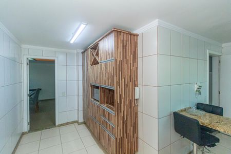Apartamento para alugar com 450m², 4 quartos e 2 vagas Apartamento para alugar com 450m², 4 quartos e 2 vagasCozinha