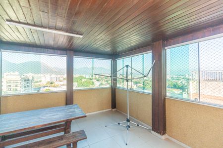 Apartamento para alugar com 450m², 4 quartos e 2 vagas Apartamento para alugar com 450m², 4 quartos e 2 vagasTerraço