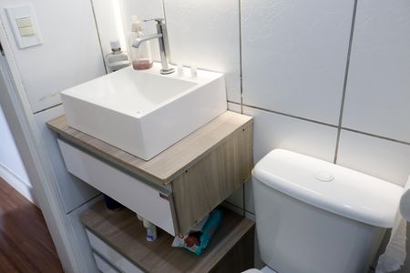 Apartamento para alugar com 60m², 2 quartos e 1 vaga Apartamento para alugar com 60m², 2 quartos e 1 vagaBanheiro