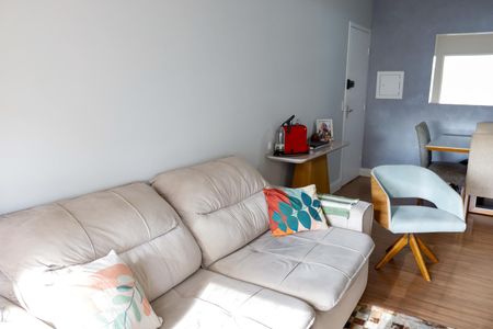 Apartamento para alugar com 60m², 2 quartos e 1 vaga Apartamento para alugar com 60m², 2 quartos e 1 vagaSala