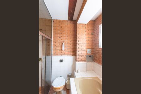 Casa à venda com 142m², 3 quartos e 5 vagasBanheiro da Suíte