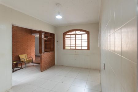 Casa à venda com 142m², 3 quartos e 5 vagasCopa