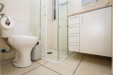 Apartamento à venda com 64m², 2 quartos e 1 vaga Apartamento à venda com 64m², 2 quartos e 1 vagaBanheiro da Suíte