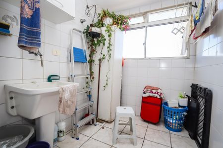 Apartamento à venda com 64m², 2 quartos e 1 vaga Apartamento à venda com 64m², 2 quartos e 1 vagaÁrea de Serviço