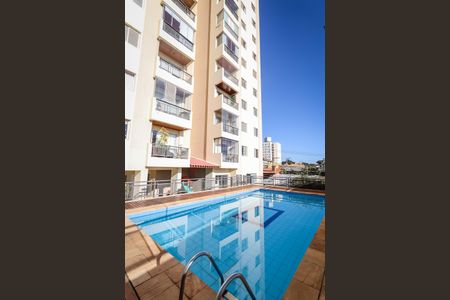 Apartamento à venda com 64m², 2 quartos e 1 vaga Apartamento à venda com 64m², 2 quartos e 1 vagaÁrea comum - Piscina