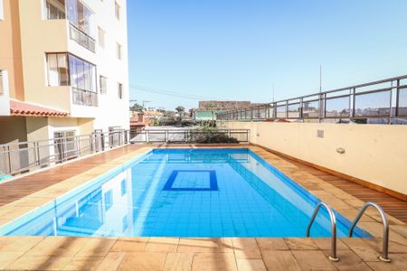 Apartamento à venda com 64m², 2 quartos e 1 vaga Apartamento à venda com 64m², 2 quartos e 1 vagaÁrea comum - Piscina