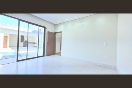 Casa de condomínio à venda com 280m², 4 quartos e 4 vagasSuíte