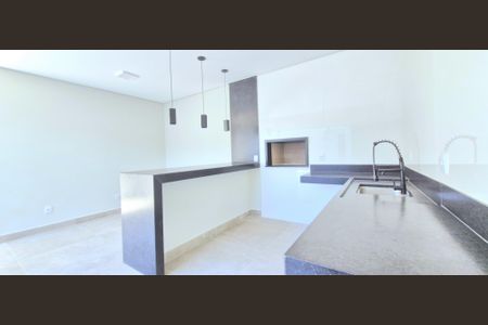 Casa de condomínio à venda com 280m², 4 quartos e 4 vagasChurrasqueira