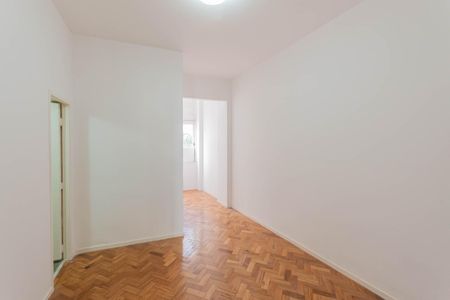 Apartamento à venda com 130m², 2 quartos e 1 vagaSuíte