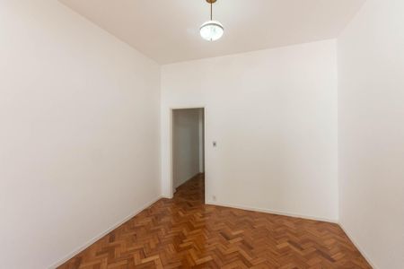 Apartamento à venda com 130m², 2 quartos e 1 vagaSala