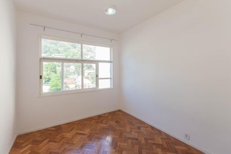 Apartamento à venda com 130m², 2 quartos e 1 vagaQuarto 1