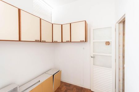 Apartamento à venda com 130m², 2 quartos e 1 vagaQuarto de Serviço