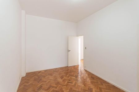 Apartamento à venda com 130m², 2 quartos e 1 vagaSuíte