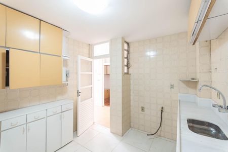Apartamento à venda com 130m², 2 quartos e 1 vagaCozinha