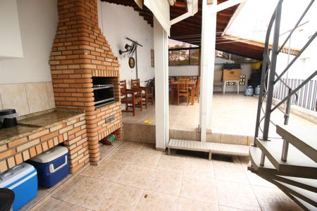 Casa à venda com 120m², 3 quartos e 2 vagasChurrasqueira