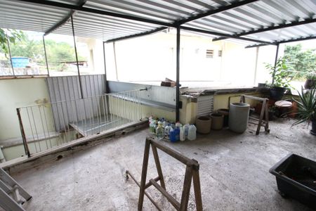 Casa à venda com 120m², 3 quartos e 2 vagasÁrea de Serviço 1