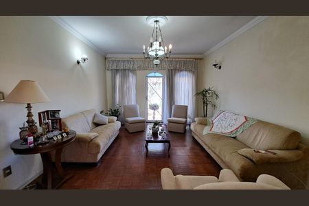 Casa à venda com 186m², 3 quartos e 2 vagas