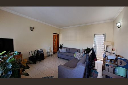 Casa à venda com 186m², 3 quartos e 2 vagas