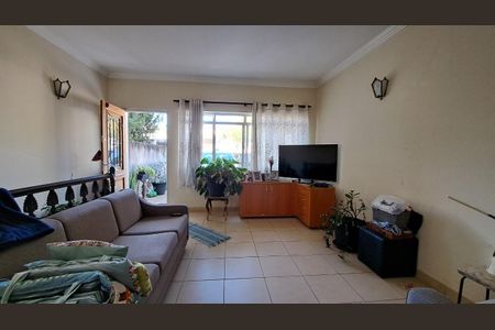 Casa à venda com 186m², 3 quartos e 2 vagas
