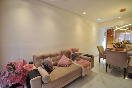 Apartamento à venda com 58m², 2 quartos e 1 vagaSala