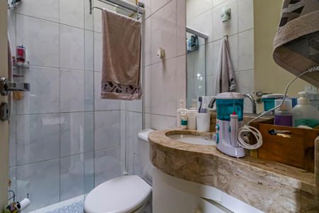 Casa à venda com 64m², 2 quartos e 2 vagasSuite 02 - Banheiro