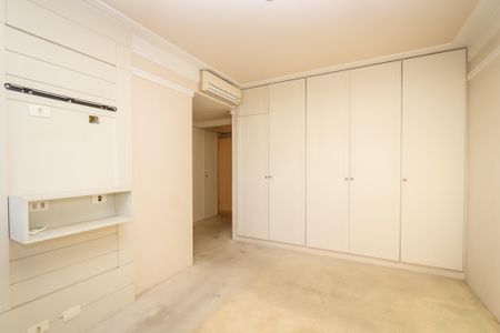 Apartamento à venda com 200m², 3 quartos e 3 vagasSuite Master