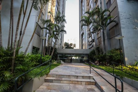 Apartamento à venda com 200m², 3 quartos e 3 vagasFachada do Prédio