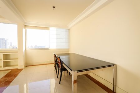 Apartamento à venda com 200m², 3 quartos e 3 vagasSala de Jantar