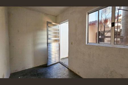 Casa à venda com 100m², 3 quartos e 1 vaga Casa à venda com 100m², 3 quartos e 1 vagaQuarto 1