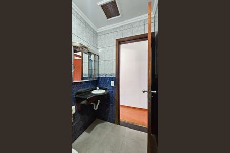 Casa à venda com 100m², 3 quartos e 1 vaga Casa à venda com 100m², 3 quartos e 1 vagaBanheiro de Serviço