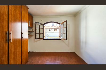 Casa à venda com 100m², 3 quartos e 1 vaga Casa à venda com 100m², 3 quartos e 1 vagaQuarto 3