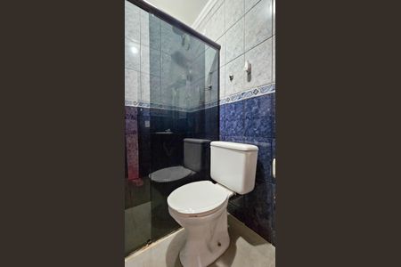 Casa à venda com 100m², 3 quartos e 1 vaga Casa à venda com 100m², 3 quartos e 1 vagaBanheiro de Serviço