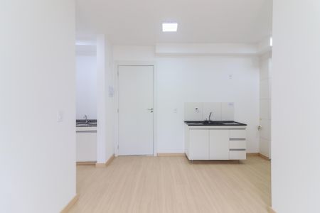 Apartamento para alugar com 44m², 2 quartos e 1 vaga Apartamento para alugar com 44m², 2 quartos e 1 vagaCozinha e Área de Serviço