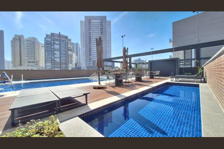 Apartamento à venda com 396m², 4 quartos e 4 vagas Apartamento à venda com 396m², 4 quartos e 4 vagasÁrea comum - Piscina Infantil