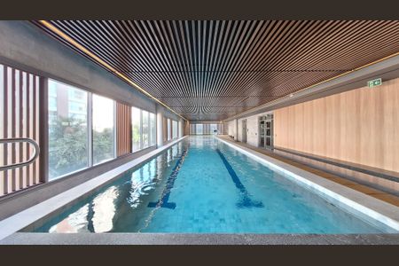 Apartamento à venda com 396m², 4 quartos e 4 vagas Apartamento à venda com 396m², 4 quartos e 4 vagasPiscina Coberta