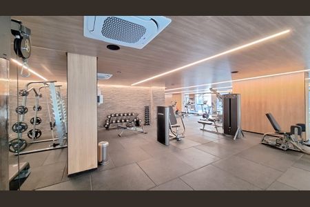 Apartamento à venda com 396m², 4 quartos e 4 vagas Apartamento à venda com 396m², 4 quartos e 4 vagasAcademia