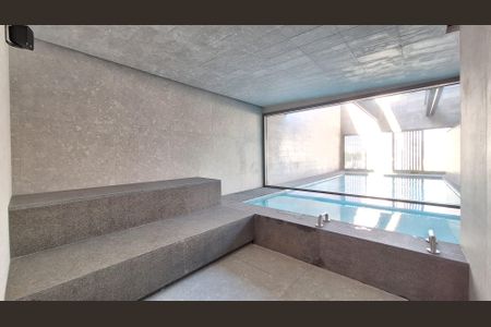 Apartamento à venda com 396m², 4 quartos e 4 vagas Apartamento à venda com 396m², 4 quartos e 4 vagasSaúna Umida