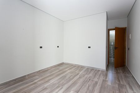 Casa à venda com 150m², 3 quartos e 2 vagas Casa à venda com 150m², 3 quartos e 2 vagasSuíte