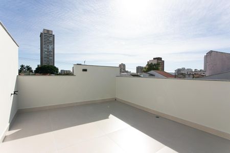 Casa à venda com 150m², 3 quartos e 2 vagas Casa à venda com 150m², 3 quartos e 2 vagasEspaço Salão de festas