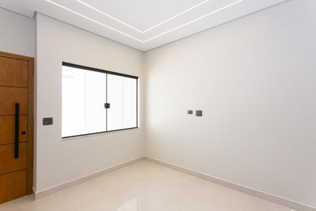 Casa à venda com 150m², 3 quartos e 2 vagas Casa à venda com 150m², 3 quartos e 2 vagasSala