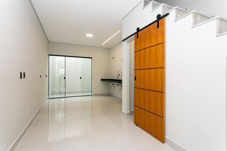 Casa à venda com 150m², 3 quartos e 2 vagas Casa à venda com 150m², 3 quartos e 2 vagasSala