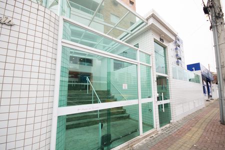Apartamento para alugar com 64m², 2 quartos e 1 vaga Apartamento para alugar com 64m², 2 quartos e 1 vagaFachada e portaria