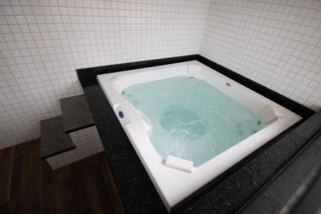 Apartamento para alugar com 78m², 2 quartos e 2 vagas Apartamento para alugar com 78m², 2 quartos e 2 vagasÁrea comum - Piscina