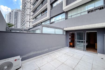 Studio à venda com 50m², 1 quarto e sem vaga Studio à venda com 50m², 1 quarto e sem vagaVaranda do Studio