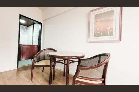 Studio para alugar com 47m², 1 quarto e 1 vaga Studio para alugar com 47m², 1 quarto e 1 vagaStudio