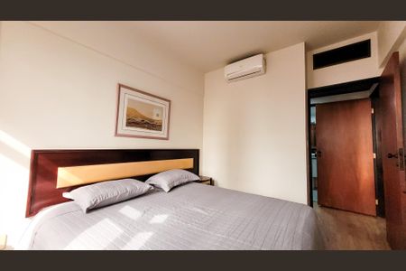 Studio para alugar com 47m², 1 quarto e 1 vaga Studio para alugar com 47m², 1 quarto e 1 vagaStudio