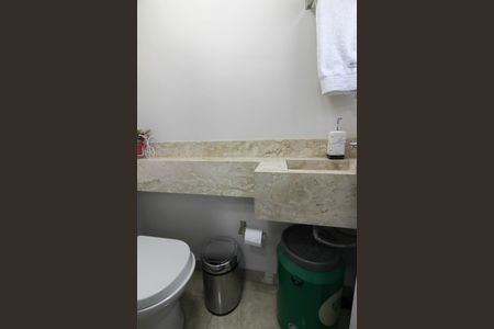 Apartamento à venda com 100m², 3 quartos e 1 vaga Apartamento à venda com 100m², 3 quartos e 1 vagaBanheiro de Serviço