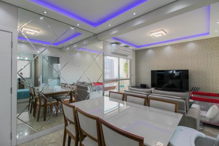 Apartamento à venda com 100m², 3 quartos e 1 vaga Apartamento à venda com 100m², 3 quartos e 1 vagaSala