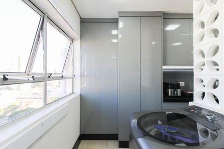 Apartamento à venda com 100m², 3 quartos e 1 vaga Apartamento à venda com 100m², 3 quartos e 1 vagaArea de Serviço