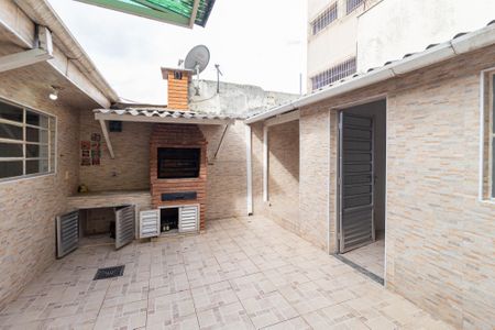 Casa à venda com 130m², 3 quartos e 2 vagas Casa à venda com 130m², 3 quartos e 2 vagasQuintal